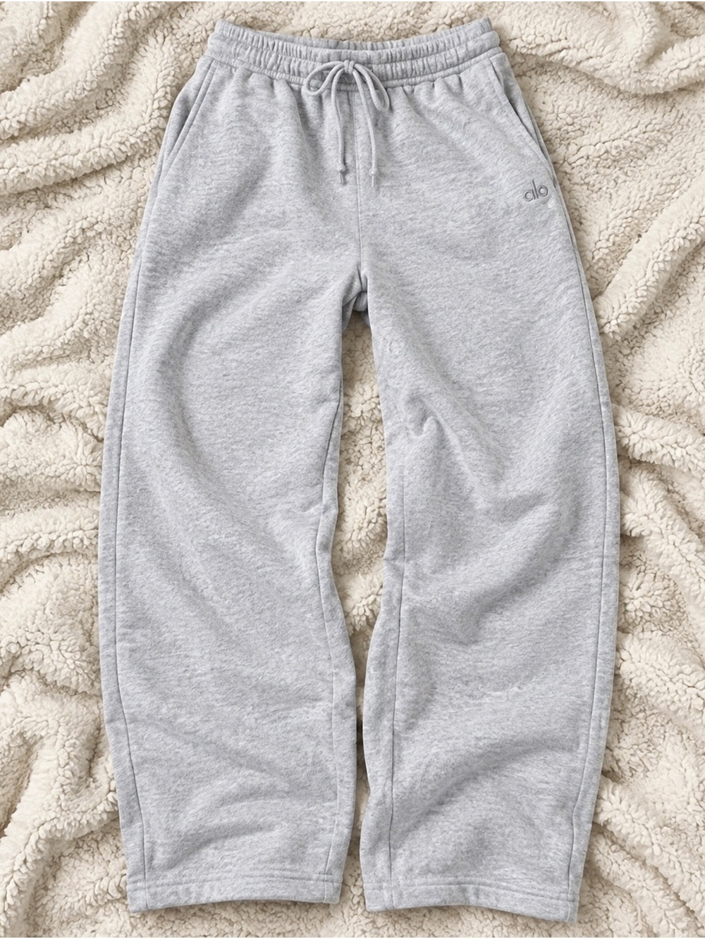 ALO Yoga Heather Gray Sweatpants - Cozy Drawstring Bottoms Unisex